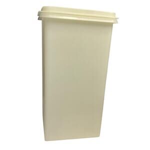 Vintage Tupperware 1314-6 Cracker Keeper Container w Lid 1314-6 Frosted White ￼